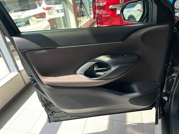 Toyota Yaris Cross с пробегом 2020 года, цена 2 090 000 рублей, 25043 км, внедорожник, Автокод Объявления