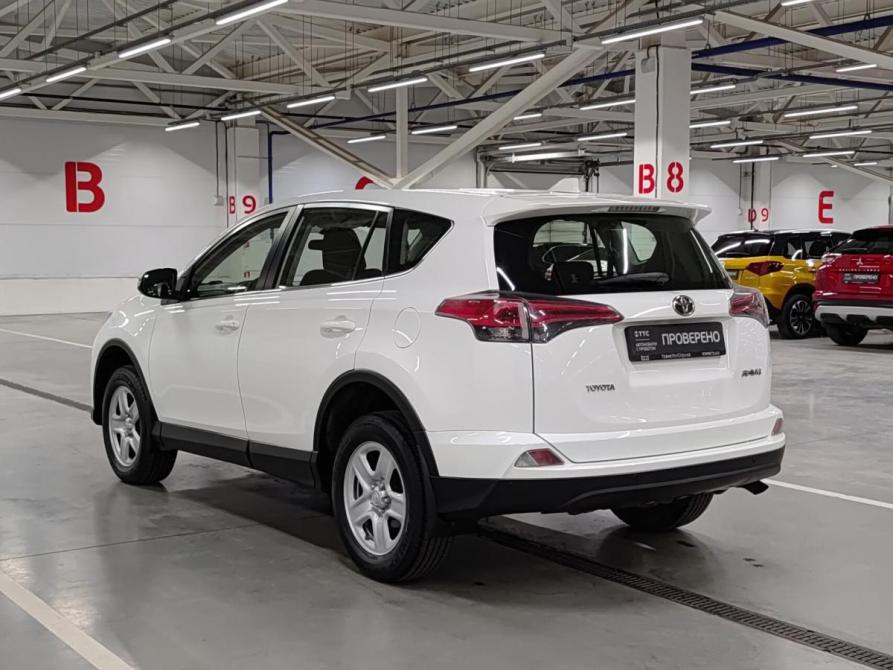 Toyota RAV4 IV (XA40) Рестайлинг Казань  - изображение 8