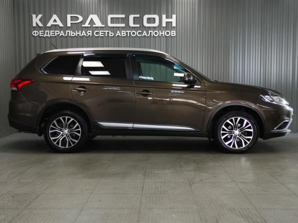 Mitsubishi Outlander III Рестайлинг 2 с пробегом 2015 года, цена 1 682 000 рублей, 193616 км, внедорожник, Автокод Объявления