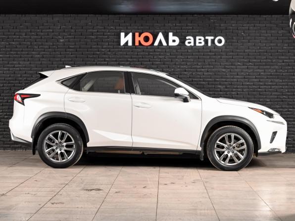 Lexus NX I Рестайлинг с пробегом 2017 года, цена 3 250 000 рублей, 65606 км, внедорожник, Автокод Объявления