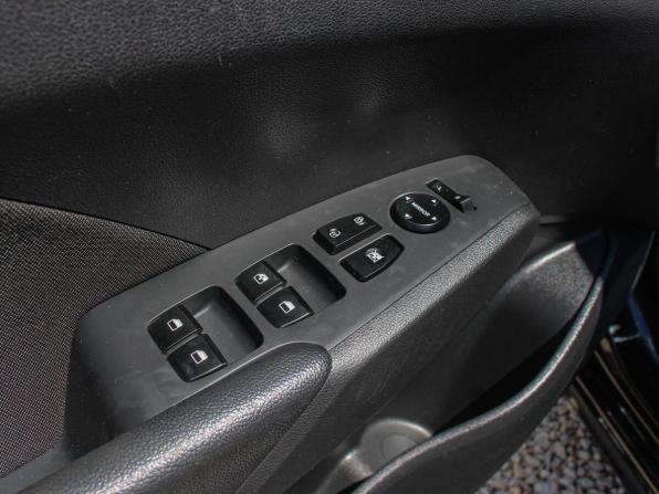 Hyundai Solaris II с пробегом 2019 года, цена 1 100 000 рублей, 192845 км, седан, Автокод Объявления