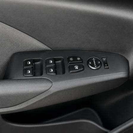 Hyundai Solaris II с пробегом 2017 года, цена 1 060 000 рублей, 194638 км, седан, Автокод Объявления