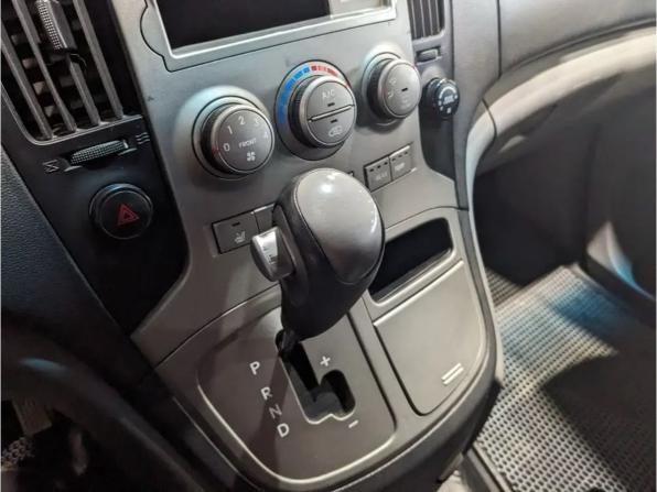 Hyundai Grand Starex I с пробегом 2011 года, цена 1 180 000 рублей, 428745 км, минивэн, Автокод Объявления