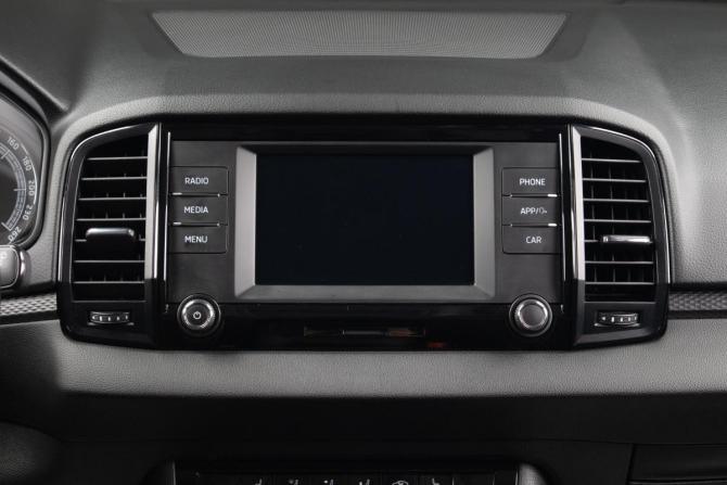 Skoda Karoq I с пробегом 2020 года, цена 2 189 000 рублей, 84555 км, внедорожник, Автокод Объявления