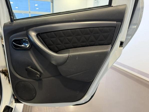 Renault Duster I Рестайлинг с пробегом 2017 года, цена 1 099 000 рублей, 156431 км, внедорожник, Автокод Объявления