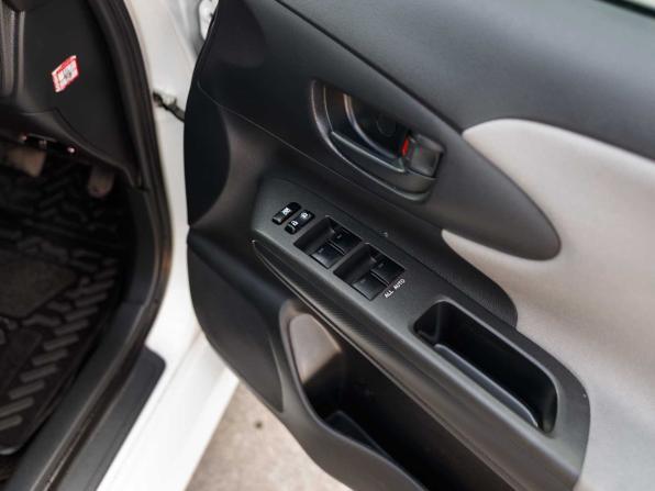 Toyota Wish II Рестайлинг с пробегом 2012 года, цена 1 420 000 рублей, 121465 км, минивэн, Автокод Объявления