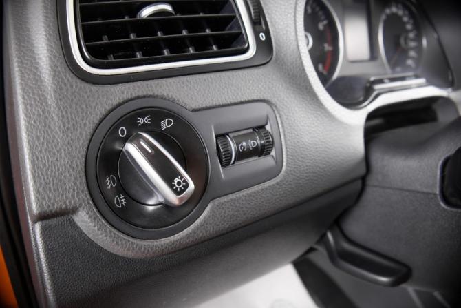 Volkswagen Polo V с пробегом 2011 года, цена 809 000 рублей, 179073 км, хэтчбек, Автокод Объявления