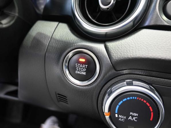 Fiat 124 Spider I с пробегом 2018 года, цена 2 729 900 рублей, 58391 км, родстер, Автокод Объявления