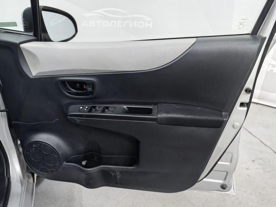 Toyota Vitz III (XP130) Новосибирск  - изображение 18