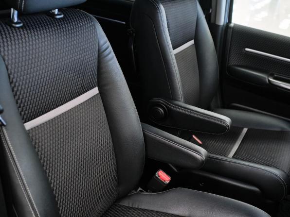 Honda Stepwgn V с пробегом 2015 года, цена 1 848 000 рублей, 106338 км, минивэн, Автокод Объявления