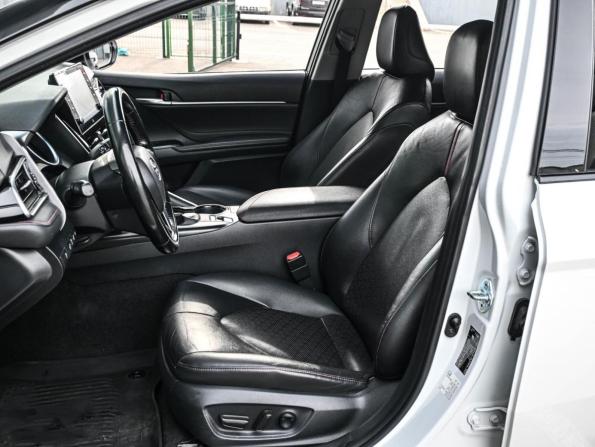 Toyota Camry VIII (XV70) Рестайлинг с пробегом 2021 года, цена 2 969 000 рублей, 107721 км, седан, Автокод Объявления