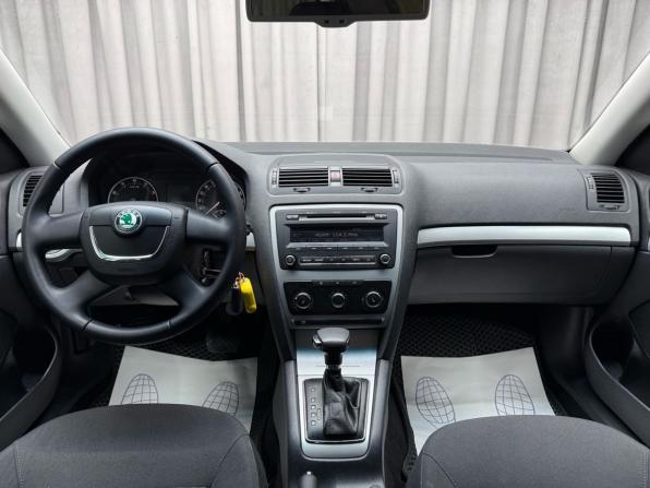 Skoda Octavia II (A5) Рестайлинг с пробегом 2012 года, цена 819 000 рублей, 209245 км, лифтбек, Автокод Объявления