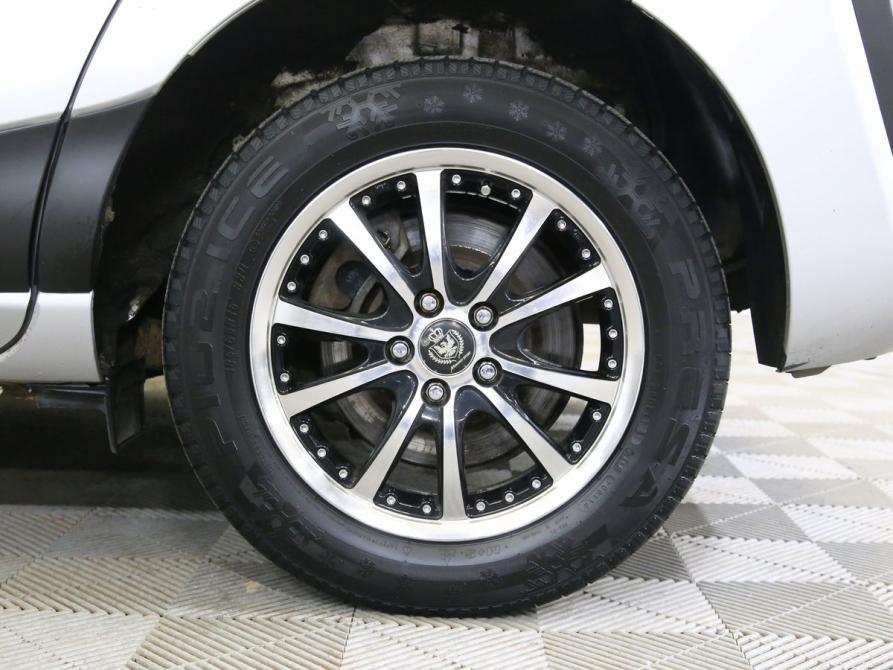 Toyota Sienta II Санкт-Петербург  - изображение 10