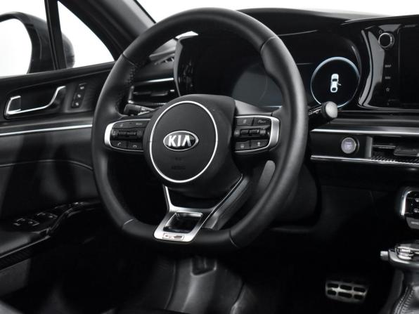 Kia K5 III с пробегом 2021 года, цена 2 490 000 рублей, 138053 км, седан, Автокод Объявления
