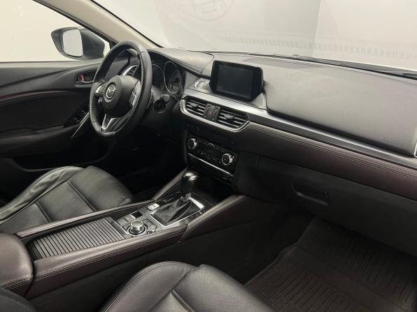Mazda 6 III (GJ) Рестайлинг с пробегом 2015 года, цена 1 585 000 рублей, 202074 км, седан, Автокод Объявления
