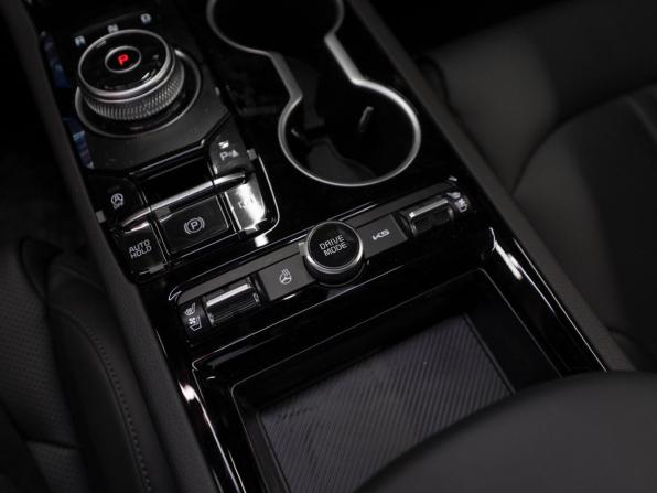 Kia K5 III Рестайлинг с пробегом 2026 года, цена 4 700 000 рублей, 11 км, седан, Автокод Объявления