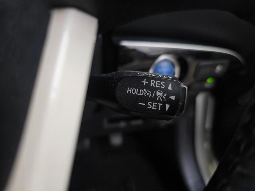 Toyota Prius IV (XW50) Краснодар  - изображение 30