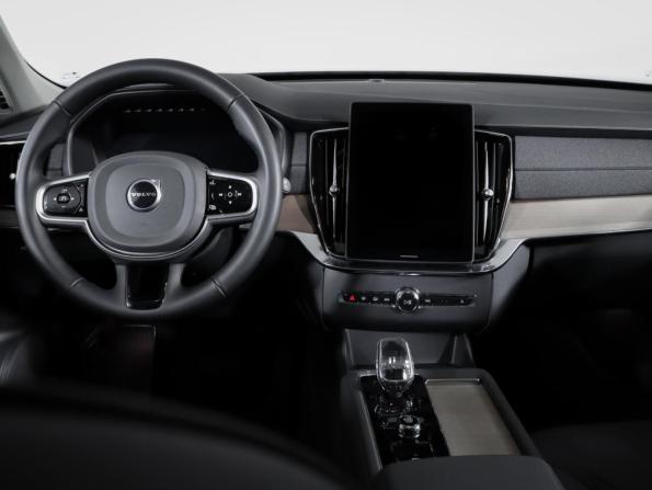 Volvo XC90 II Рестайлинг 2 с пробегом 2025 года, цена 8 200 000 рублей, 11605 км, внедорожник, Автокод Объявления