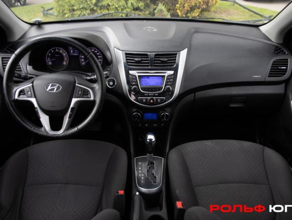 Hyundai Solaris I с пробегом 2012 года, цена 828 000 рублей, 122805 км, хэтчбек, Автокод Объявления