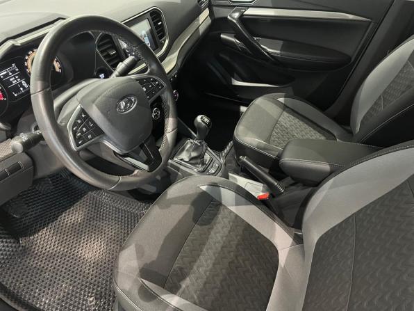 Lada (ВАЗ) Vesta I Рестайлинг (NG) с пробегом 2023 года, цена 1 265 000 рублей, 42201 км, седан, Автокод Объявления