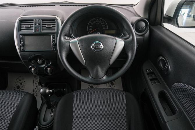 Nissan March IV (K13) Рестайлинг с пробегом 2018 года, цена 899 000 рублей, 122000 км, хэтчбек, Автокод Объявления