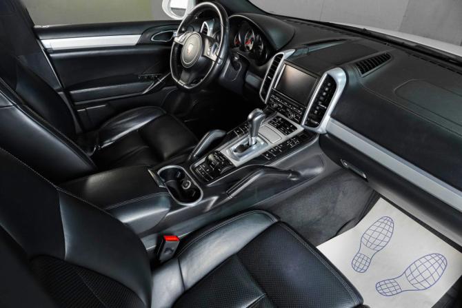 Porsche Cayenne II (958) с пробегом 2012 года, цена 2 069 000 рублей, 169000 км, внедорожник, Автокод Объявления