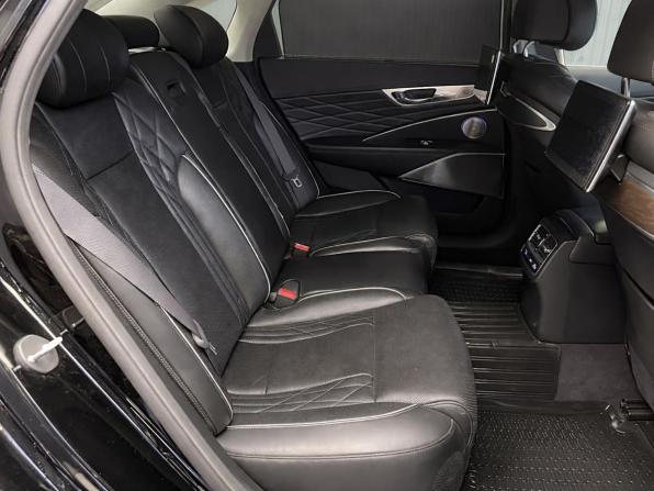 Kia K900 II с пробегом 2019 года, цена 3 647 000 рублей, 47740 км, седан, Автокод Объявления