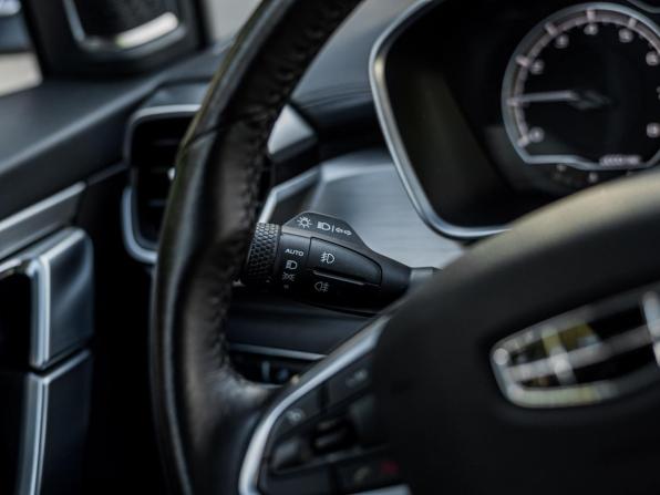 Geely Coolray I с пробегом 2020 года, цена 1 330 000 рублей, 116495 км, внедорожник, Автокод Объявления