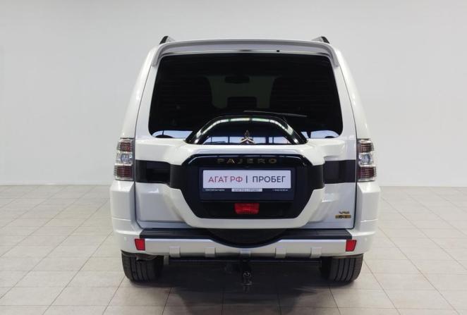 Mitsubishi Pajero IV Рестайлинг 2 с пробегом 2021 года, цена 3 070 000 рублей, 125161 км, внедорожник, Автокод Объявления