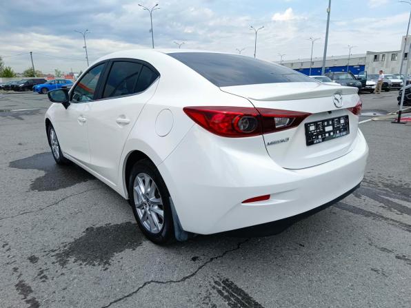 Mazda 3 III (BM) Рестайлинг с пробегом 2018 года, цена 1 329 995 рублей, 217002 км, седан, Автокод Объявления