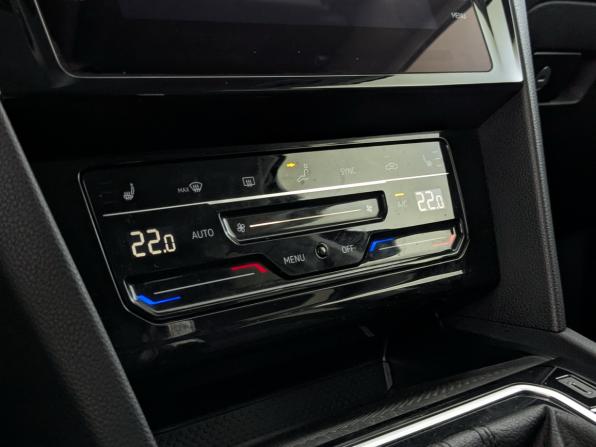 Volkswagen Passat B8 Рестайлинг с пробегом 2021 года, цена 2 400 000 рублей, 119320 км, универсал, Автокод Объявления