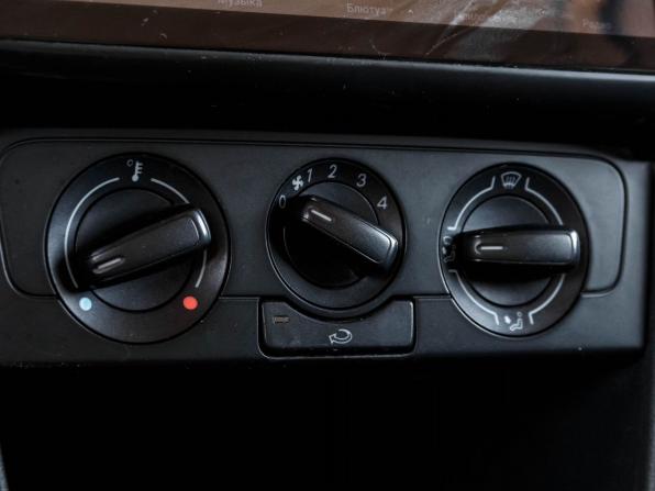Volkswagen Polo V с пробегом 2010 года, цена 435 000 рублей, 202582 км, седан, Автокод Объявления