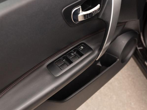 Nissan Qashqai I с пробегом 2009 года, цена 890 000 рублей, 208867 км, внедорожник, Автокод Объявления