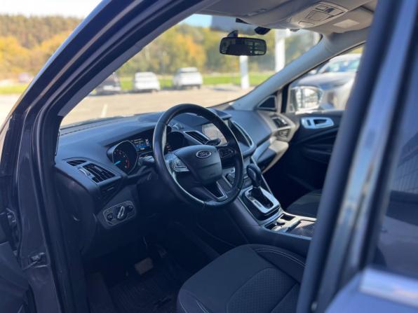 Ford Kuga II Рестайлинг с пробегом 2017 года, цена 1 621 000 рублей, 106977 км, внедорожник, Автокод Объявления