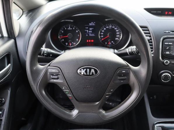 Kia Cerato III Рестайлинг (Classic) с пробегом 2017 года, цена 1 089 000 рублей, 232100 км, седан, Автокод Объявления