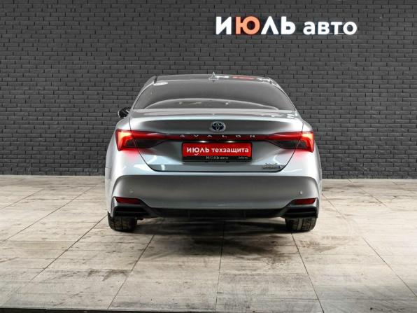 Toyota Avalon V с пробегом 2018 года, цена 2 940 000 рублей, 129524 км, седан, Автокод Объявления