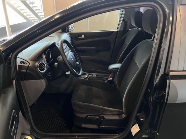 Ford Focus II Рестайлинг с пробегом 2008 года, цена 588 000 рублей, 250023 км, хэтчбек, Автокод Объявления