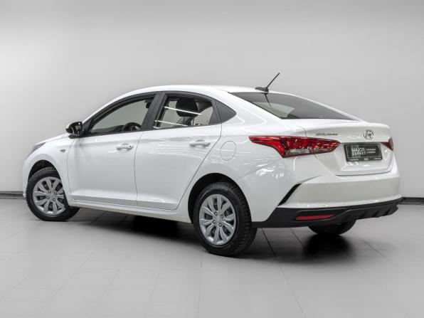 Hyundai Solaris II Рестайлинг с пробегом 2022 года, цена 1 610 000 рублей, 94855 км, седан, Автокод Объявления