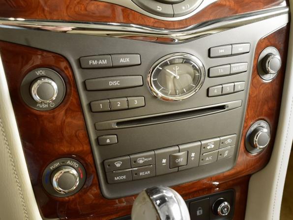 Infiniti QX80 I Рестайлинг с пробегом 2015 года, цена 2 875 995 рублей, 191725 км, внедорожник, Автокод Объявления