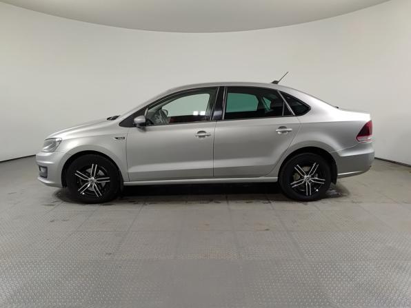 Volkswagen Polo V Рестайлинг с пробегом 2018 года, цена 1 270 000 рублей, 102384 км, седан, Автокод Объявления