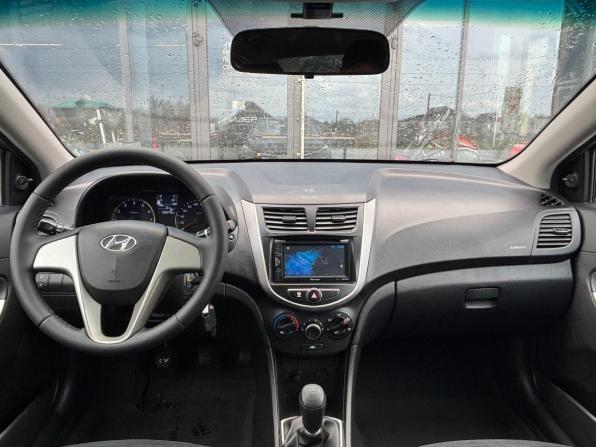 Hyundai Solaris I Рестайлинг с пробегом 2014 года, цена 620 000 рублей, 192375 км, седан, Автокод Объявления