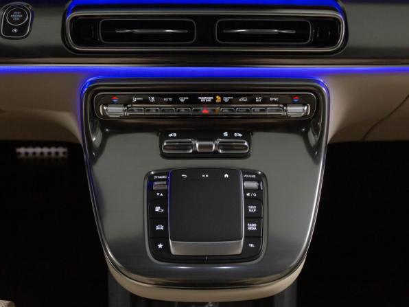 Новый Mercedes-Benz V-Класс III (W447) Рестайлинг 2 2026 года, цена 15 200 000 рублей, минивэн, Автокод Объявления