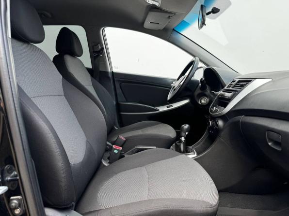 Hyundai Solaris I с пробегом 2013 года, цена 718 000 рублей, 171227 км, хэтчбек, Автокод Объявления