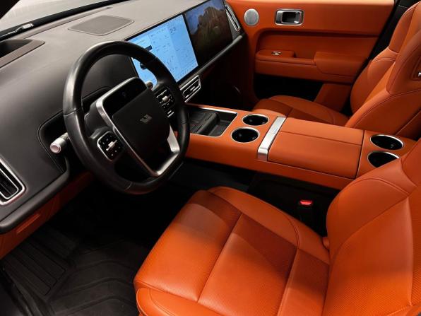 Li Auto (Lixiang) L9 I Рестайлинг с пробегом 2024 года, цена 7 688 000 рублей, 12153 км, внедорожник, Автокод Объявления