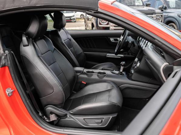Ford Mustang VI Рестайлинг с пробегом 2020 года, цена 3 599 000 рублей, 59718 км, кабриолет, Автокод Объявления