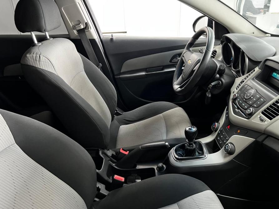 Chevrolet Cruze I Казань  - изображение 12