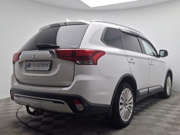 Mitsubishi Outlander III Рестайлинг 3 с пробегом 2018 года, цена 1 935 000 рублей, 159480 км, внедорожник, Автокод Объявления