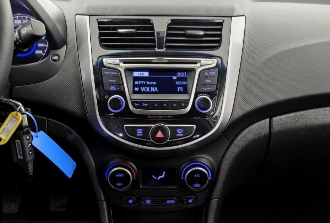 Hyundai Solaris I Рестайлинг с пробегом 2015 года, цена 1 240 000 рублей, 108332 км, седан, Автокод Объявления