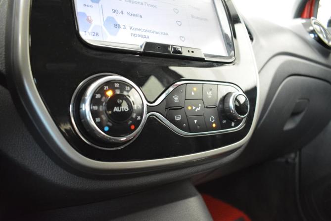 Renault Kaptur I с пробегом 2019 года, цена 1 799 000 рублей, 115000 км, внедорожник, Автокод Объявления