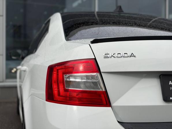 Skoda Octavia III (A7) с пробегом 2016 года, цена 885 000 рублей, 191584 км, лифтбек, Автокод Объявления